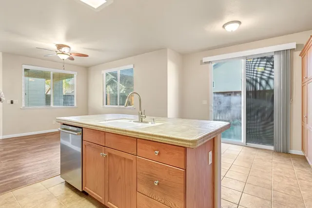 $2,500 | 5629 North Citrus Lane, Fresno, CA 93711