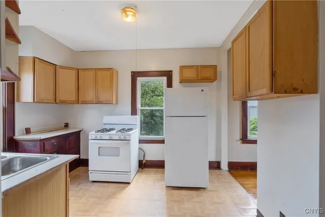 $249,000 | 518 East Brighton Avenue, Syracuse, NY 13210