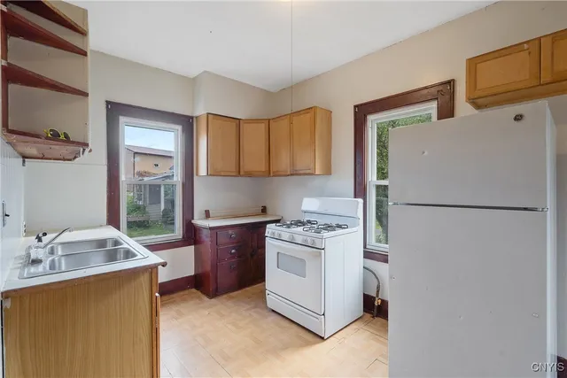 $249,000 | 518 East Brighton Avenue, Syracuse, NY 13210