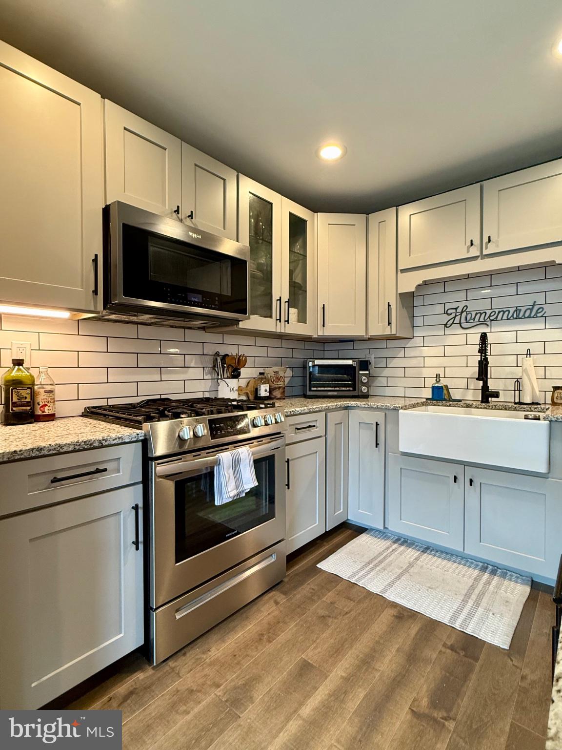 12820 Elnora Road Philadelphia, PA 19154 - Photo 15 of 31 Charming kitchen with modern elegance.