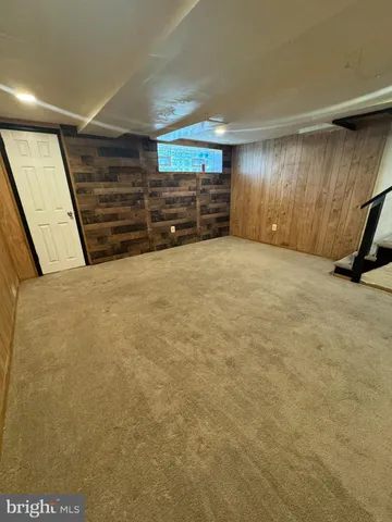 $2,100 | 181 East Walnut Park Drive, Philadelphia, PA 19120