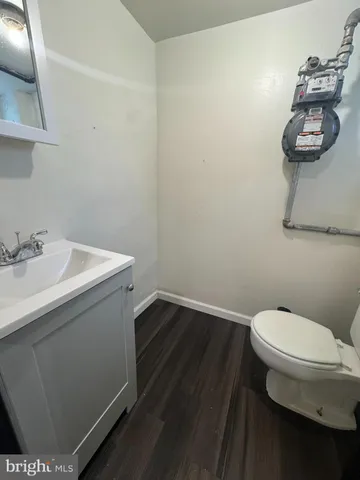 $2,100 | 181 East Walnut Park Drive, Philadelphia, PA 19120