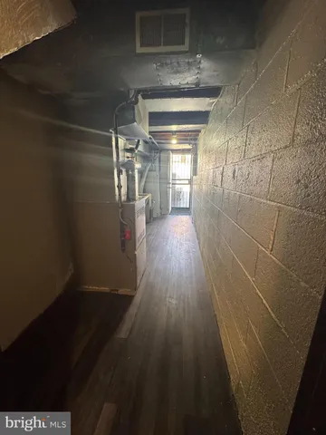 $2,100 | 181 East Walnut Park Drive, Philadelphia, PA 19120