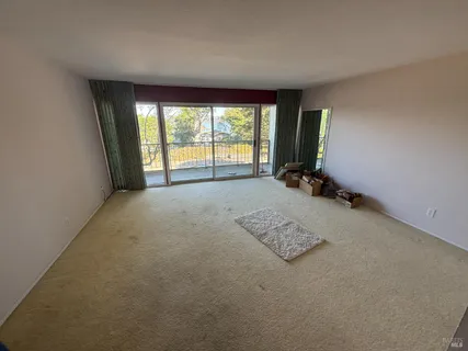 $449,000 | 369 Eden Roc Drive, Sausalito, CA 94965