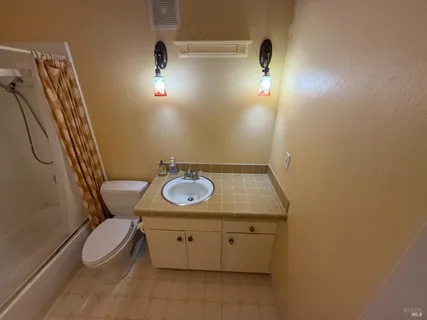 $449,000 | 369 Eden Roc Drive, Sausalito, CA 94965