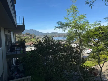 $449,000 | 369 Eden Roc Drive, Sausalito, CA 94965