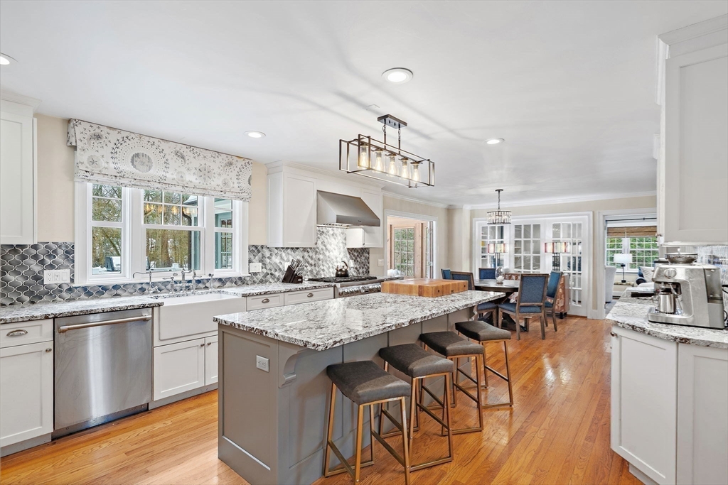 48 Chanticleer Road Sudbury, MA 01776 - Photo 4 of 37
