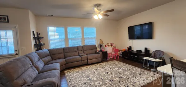 $2,495 | 15733 Country House Street, Charlotte, NC 28273