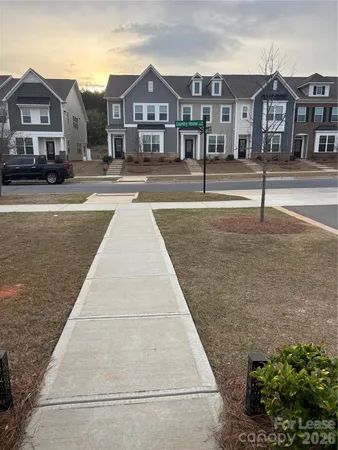 $2,495 | 15733 Country House Street, Charlotte, NC 28273
