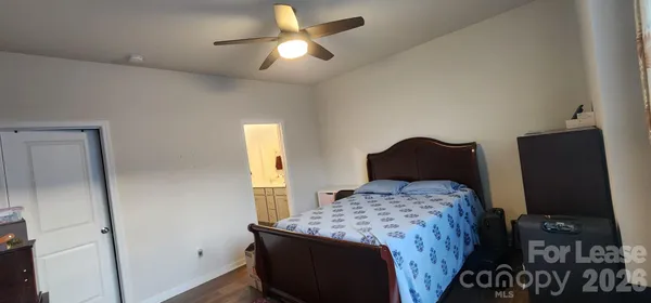$2,495 | 15733 Country House Street, Charlotte, NC 28273