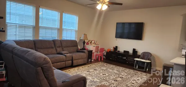 $2,495 | 15733 Country House Street, Charlotte, NC 28273