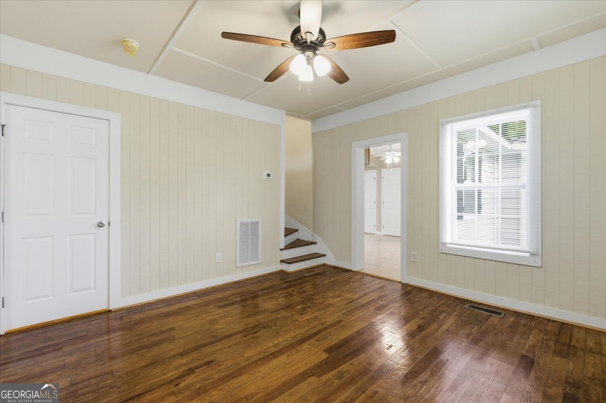 305 Grove Avenue Southeast Lindale, GA 30147 - Photo 7 of 36