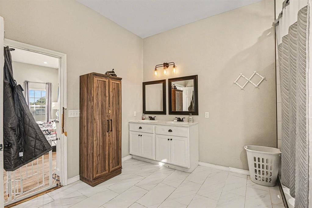 143 Quail Lane Boyd, TX 76023 - Photo 19 of 30