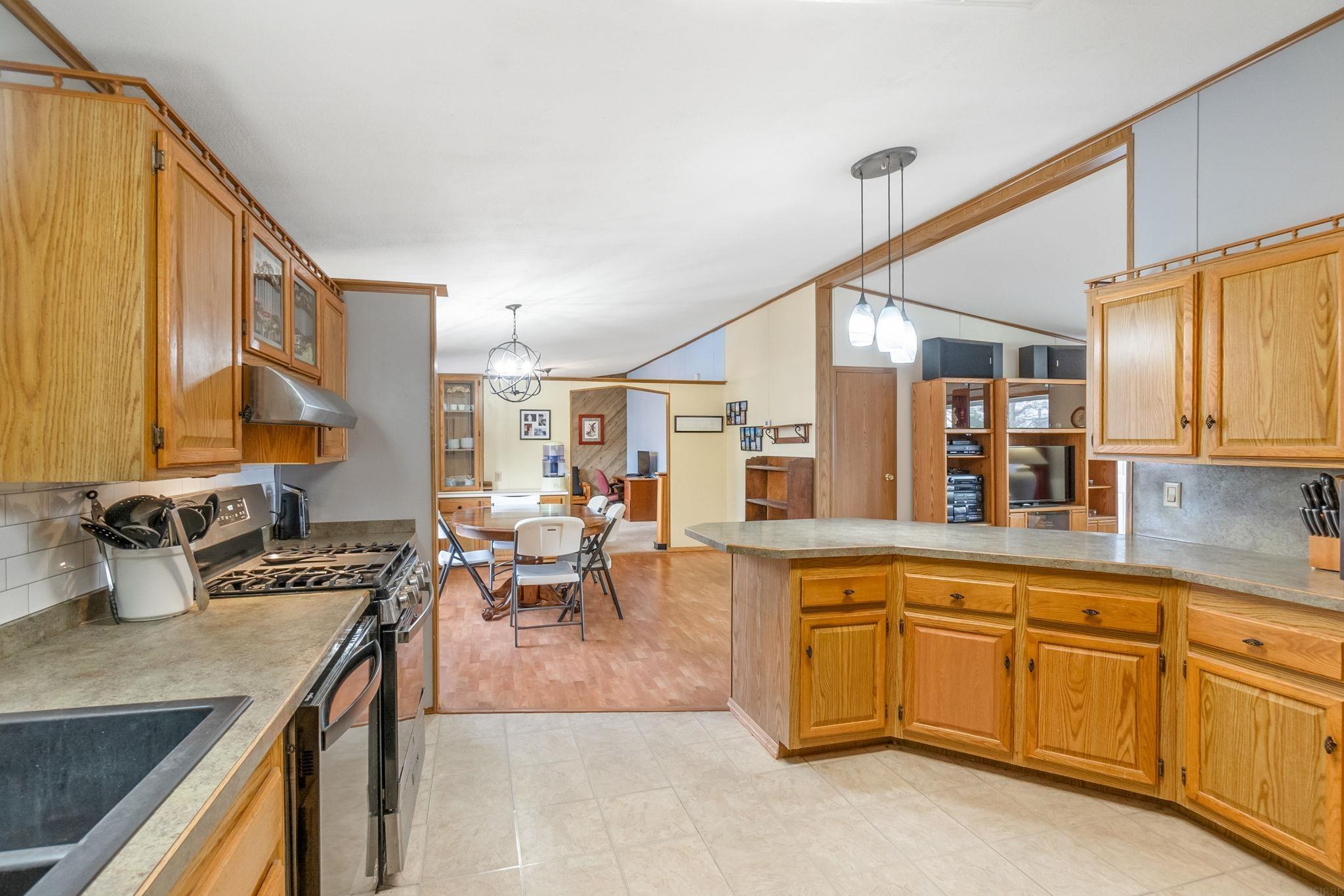 1239 Fulton Street Waterloo, IA 50707 - Photo 11 of 33 Gallery Image 11