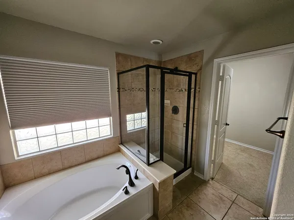 $2,475 | 17735 Via Del Oro, San Antonio, TX 78257