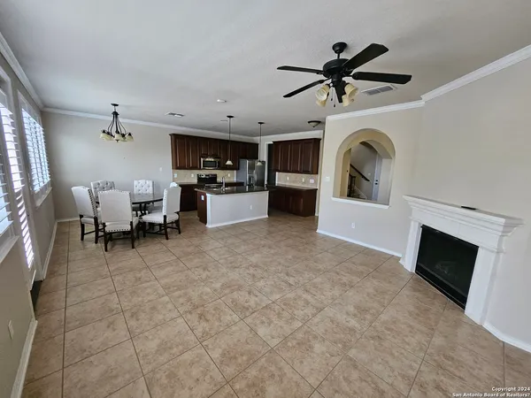 $2,475 | 17735 Via Del Oro, San Antonio, TX 78257