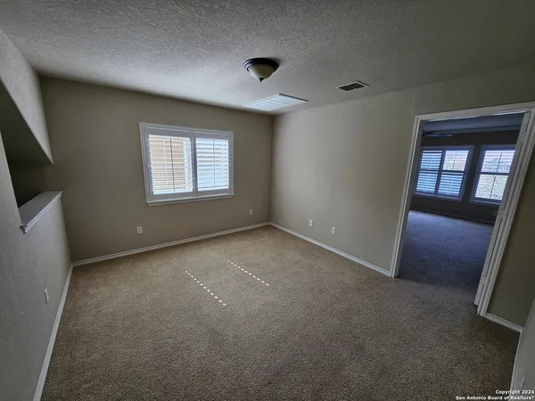 $2,475 | 17735 Via Del Oro, San Antonio, TX 78257