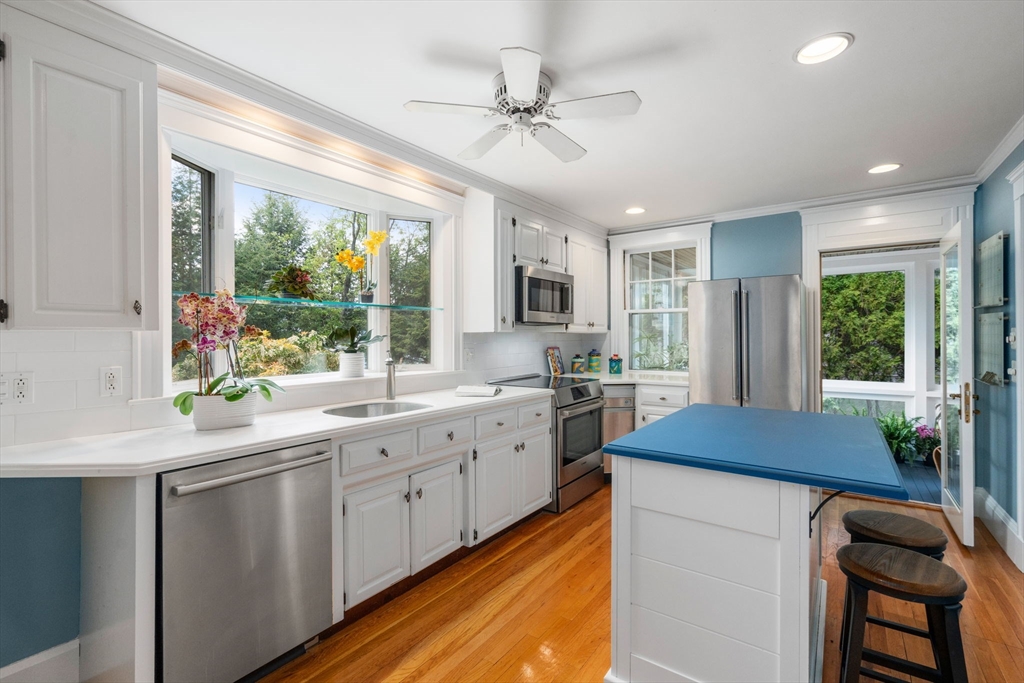 4 Pine Crest Road Newton, MA 02459 - Photo 9 of 28