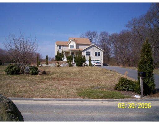 2 Bay Meadow Road Berkley, MA 02779 - Photo 2 of 7 Gallery Image 2