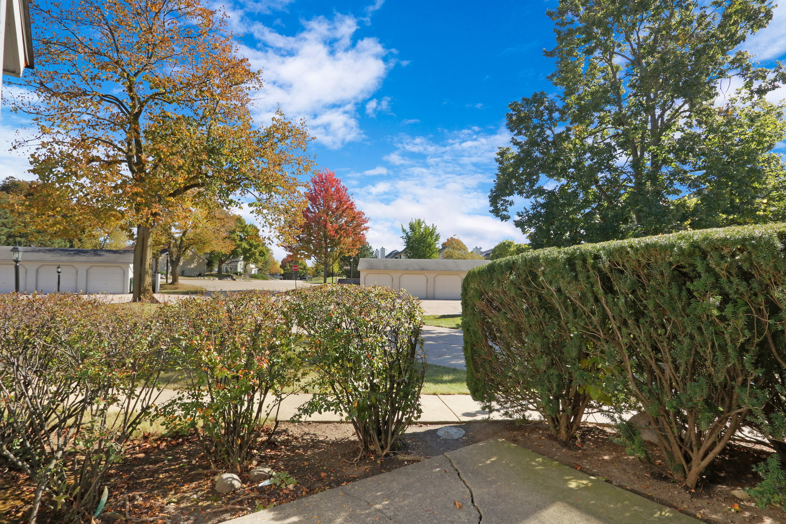 625 Dunham Road Gurnee, IL 60031 - Photo 3 of 34