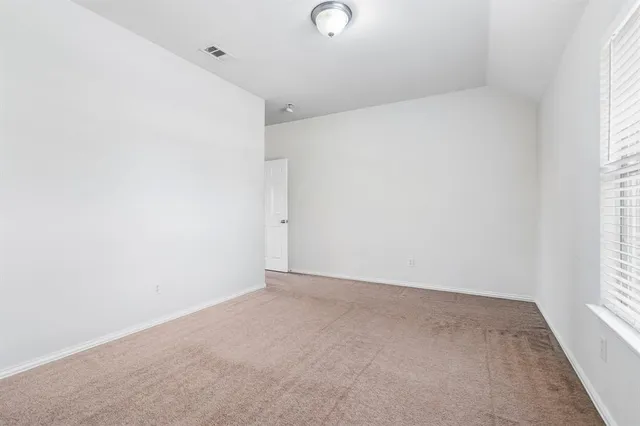 $3,000 | 910 Waterside Drive, Euless, TX 76039