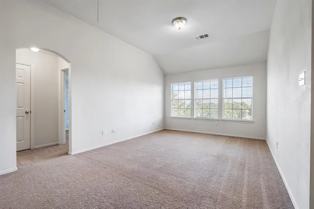 $3,000 | 910 Waterside Drive, Euless, TX 76039