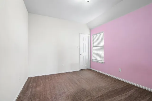 $3,000 | 910 Waterside Drive, Euless, TX 76039