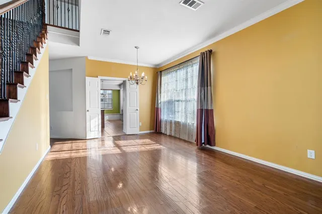 $3,000 | 910 Waterside Drive, Euless, TX 76039