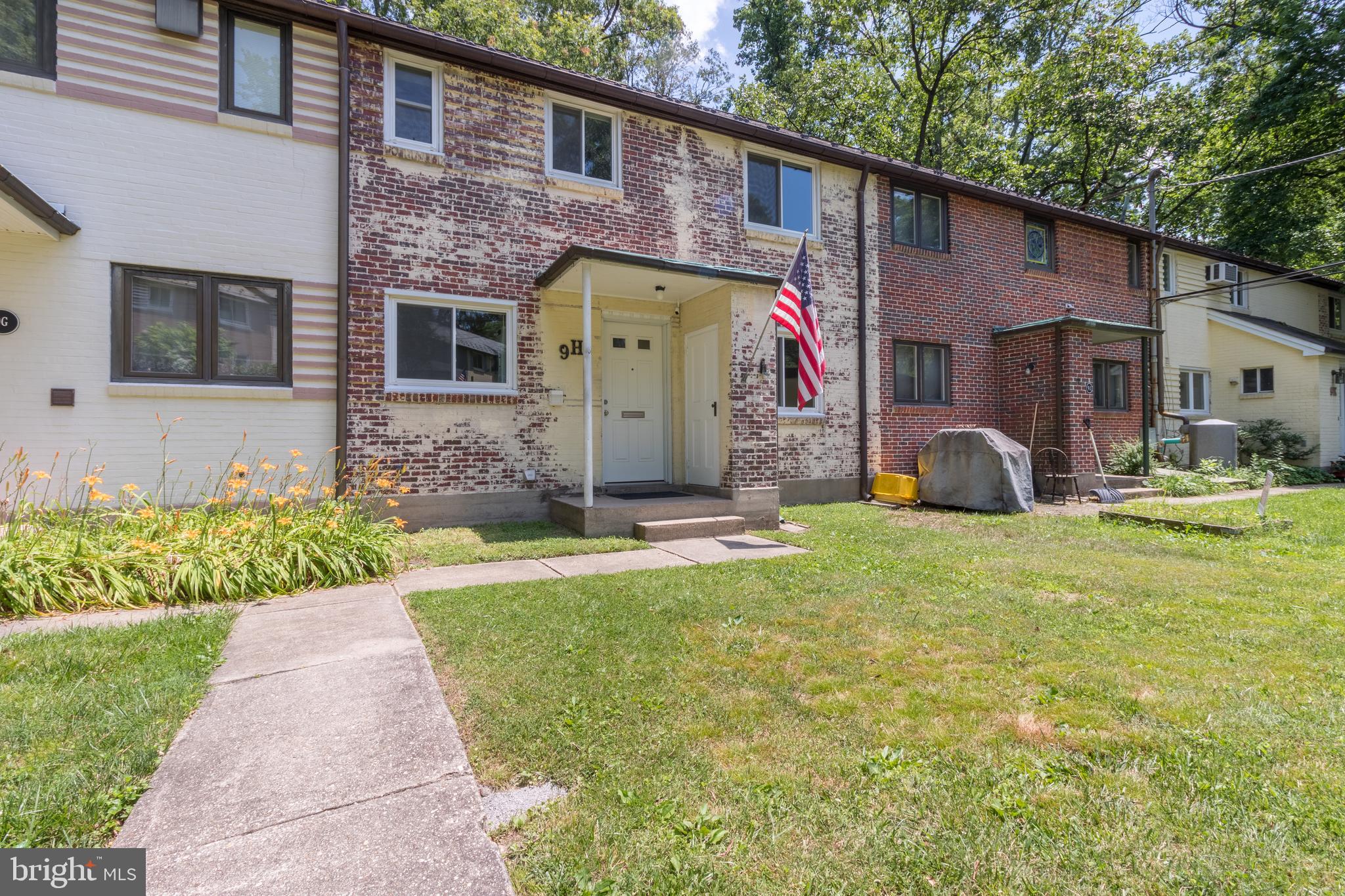 9 Ridge Road Greenbelt, MD 20770 - Photo 2 of 22 Gallery Image 2