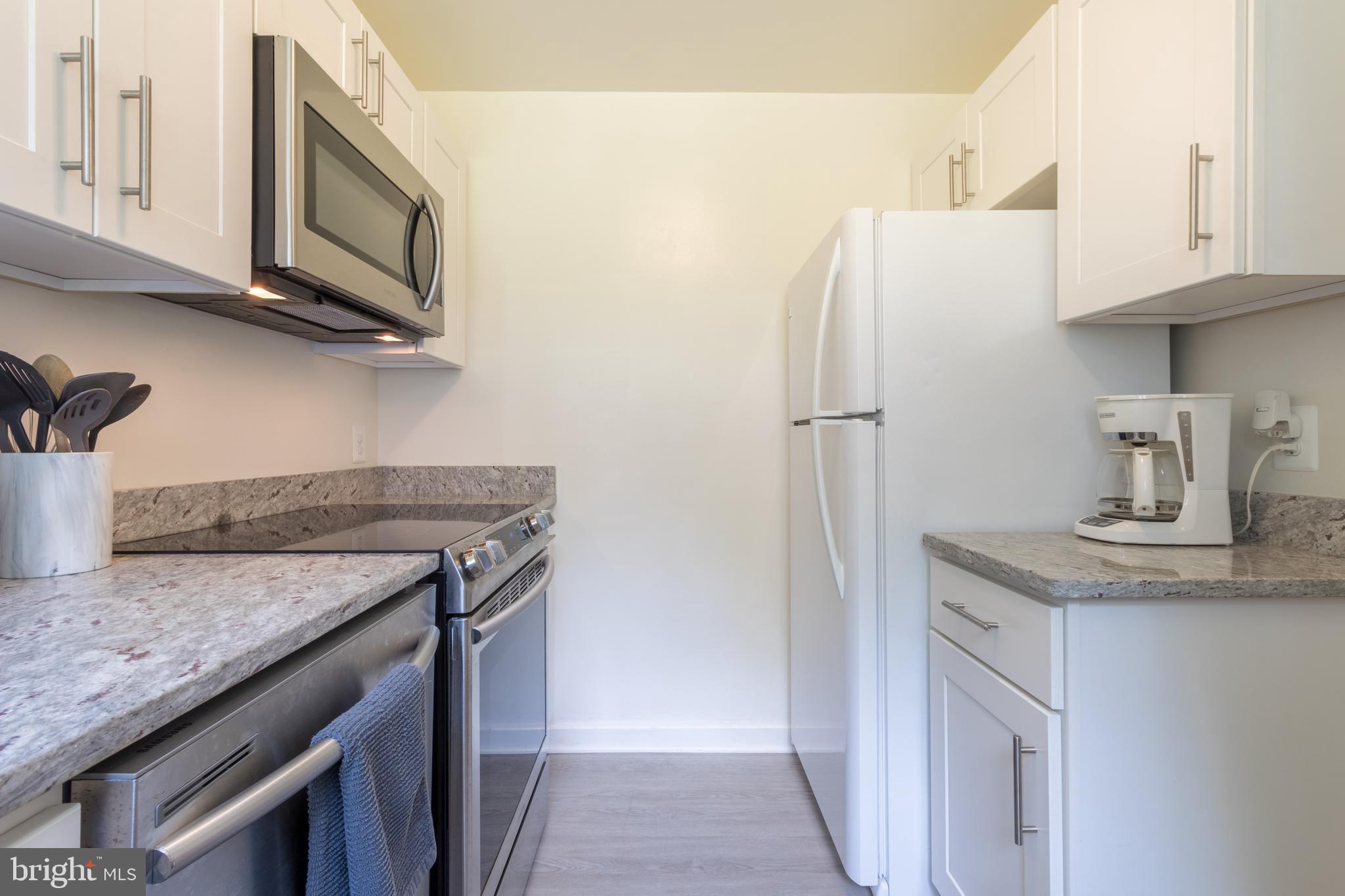 9 Ridge Road Greenbelt, MD 20770 - Photo 8 of 22 Gallery Image 8
