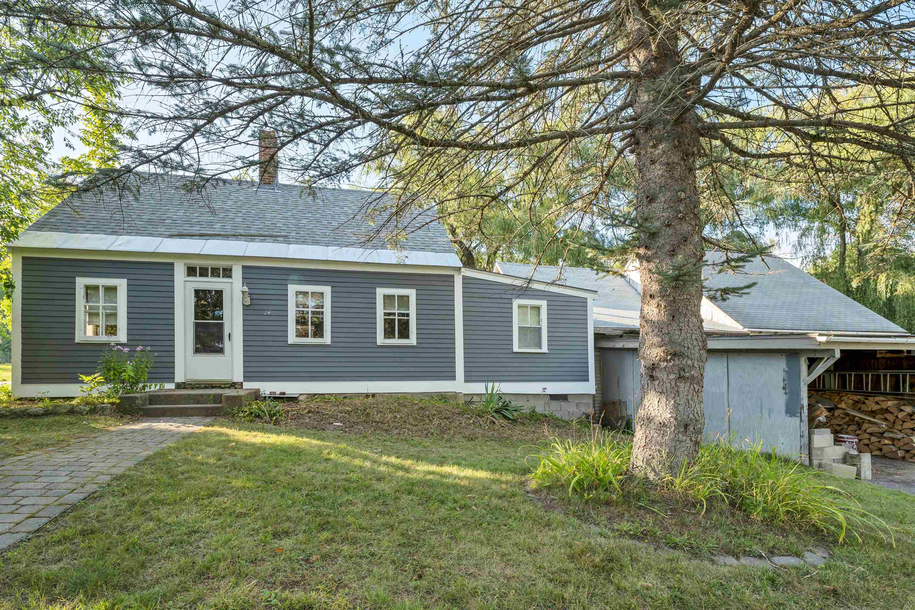 14 Bean Road Moultonborough, NH 03254 - Photo 2 of 33 Gallery Image 2