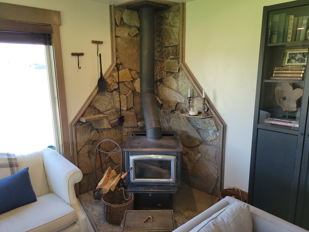 31-33 Bacon Creek Road Cascade, ID 83611 - Photo 18 of 33 Wood stove