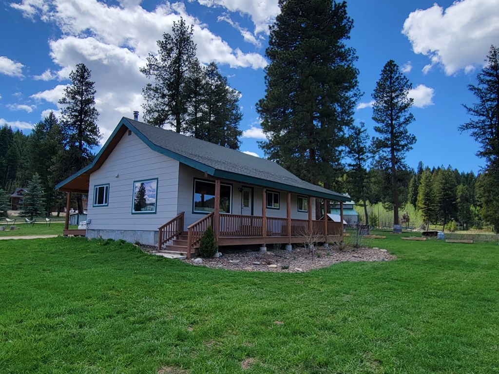 31-33 Bacon Creek Road Cascade, ID 83611 - Photo 5 of 33 Finished home (1040 SF)