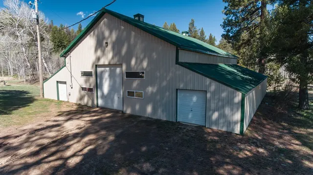$3,199,900 | 31-33 Bacon Creek Road, Cascade, ID 83611