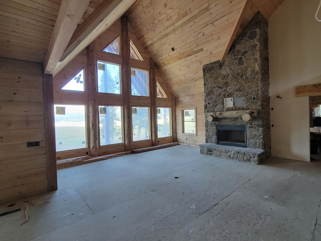 31-33 Bacon Creek Road Cascade, ID 83611 - Photo 9 of 33 Walls of windows to enjoy the views