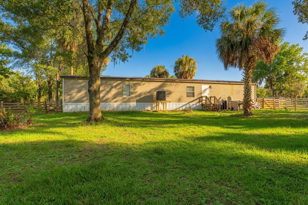 935 South Crystal Grove Point Homosassa, FL 34448 - Photo 2 of 24
