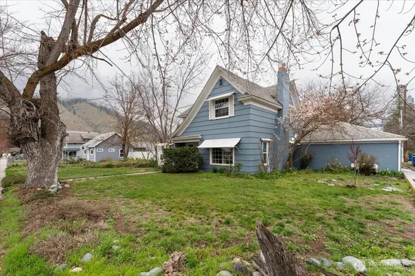 $640,000 | 225 South Division Street, Cashmere, WA 98815