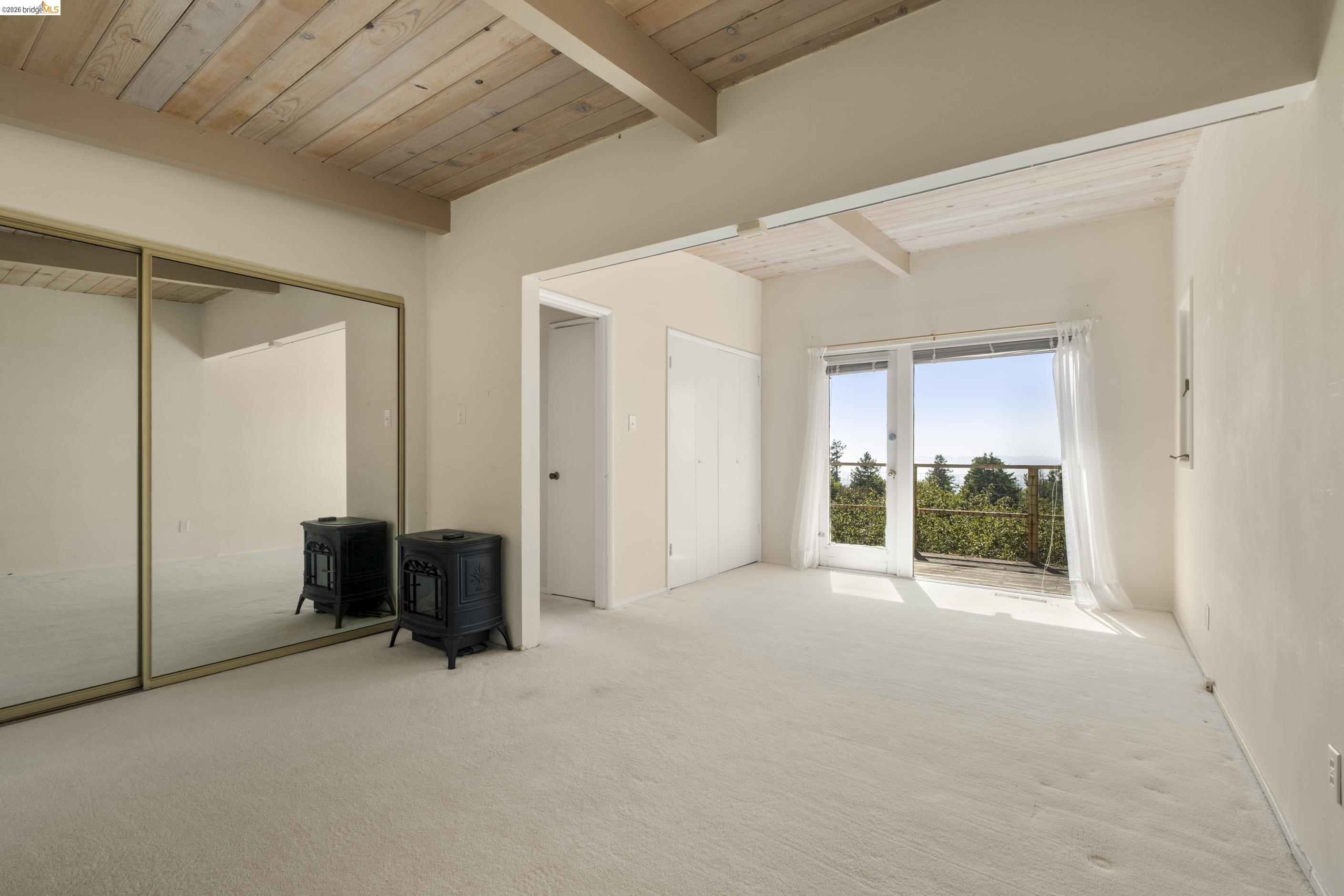 7279 Snake Road Oakland, CA 94611 - Photo 15 of 50