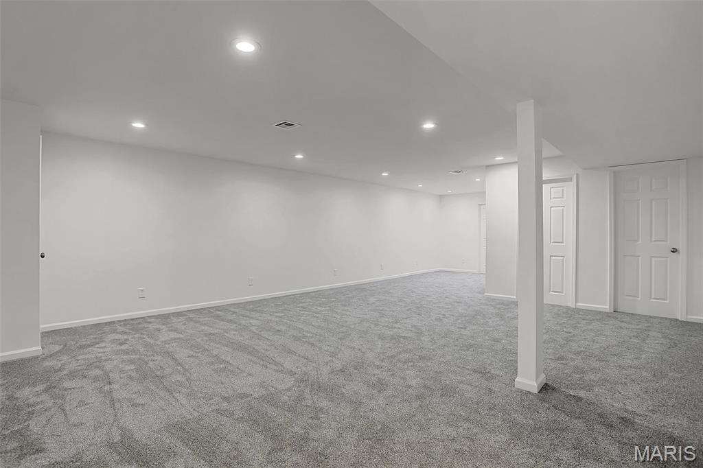 7421 Shadow Point Drive St. Louis, MO 63129 - Photo 27 of 37