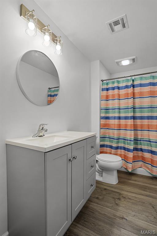 7421 Shadow Point Drive St. Louis, MO 63129 - Photo 32 of 37