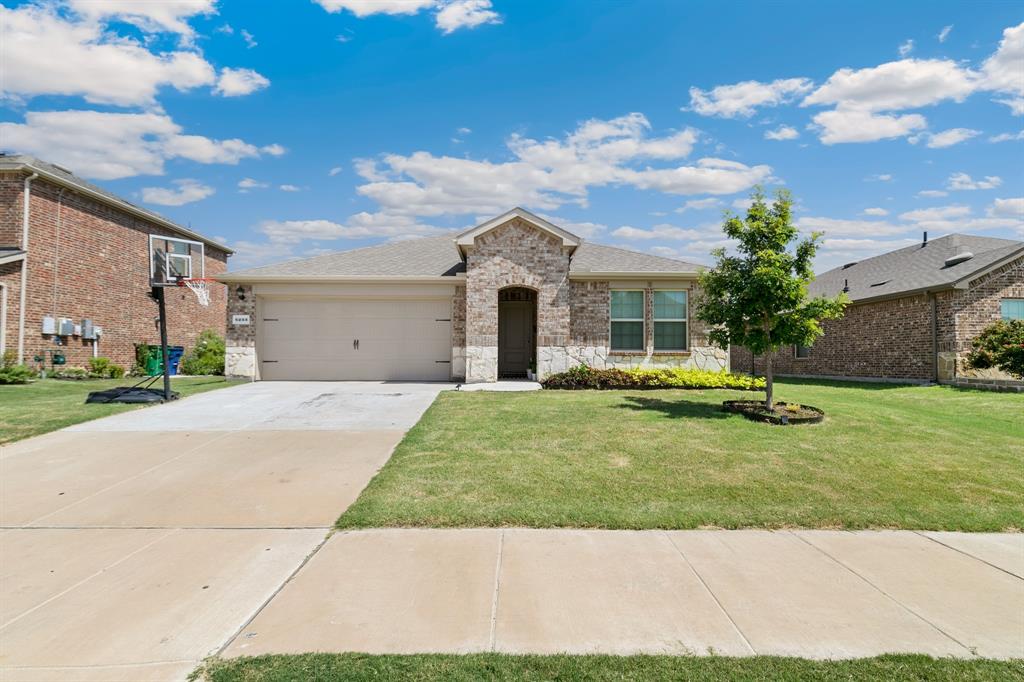 6233 Ballenger Road Aubrey, TX 76227 - Photo 1 of 37 Gallery Image 1
