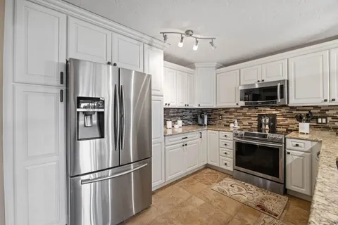 $1,675,000 | 4 Portside Drive, Unit 3, Moultonborough, NH 03254