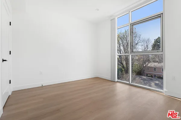 $3,295 | 160 Chestnut Street, Unit 303, Pasadena, CA 91103