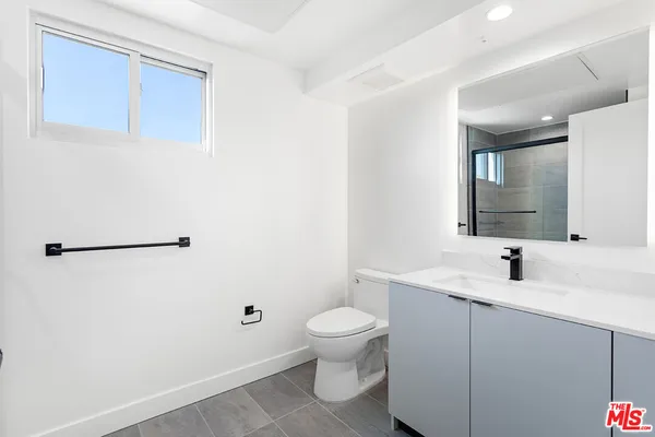 $3,295 | 160 Chestnut Street, Unit 303, Pasadena, CA 91103