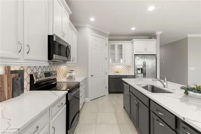 $895,000 | 14704 Kelson Circle, Naples, FL 34114