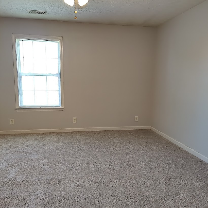 110 Mason Street Portland, TN 37148 - Photo 16 of 24 an empty room with a window