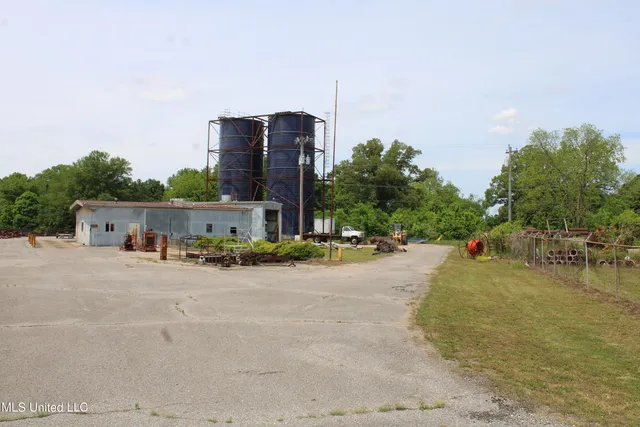 $575,000 | 9490 Highway 178, Olive Branch, MS 38654