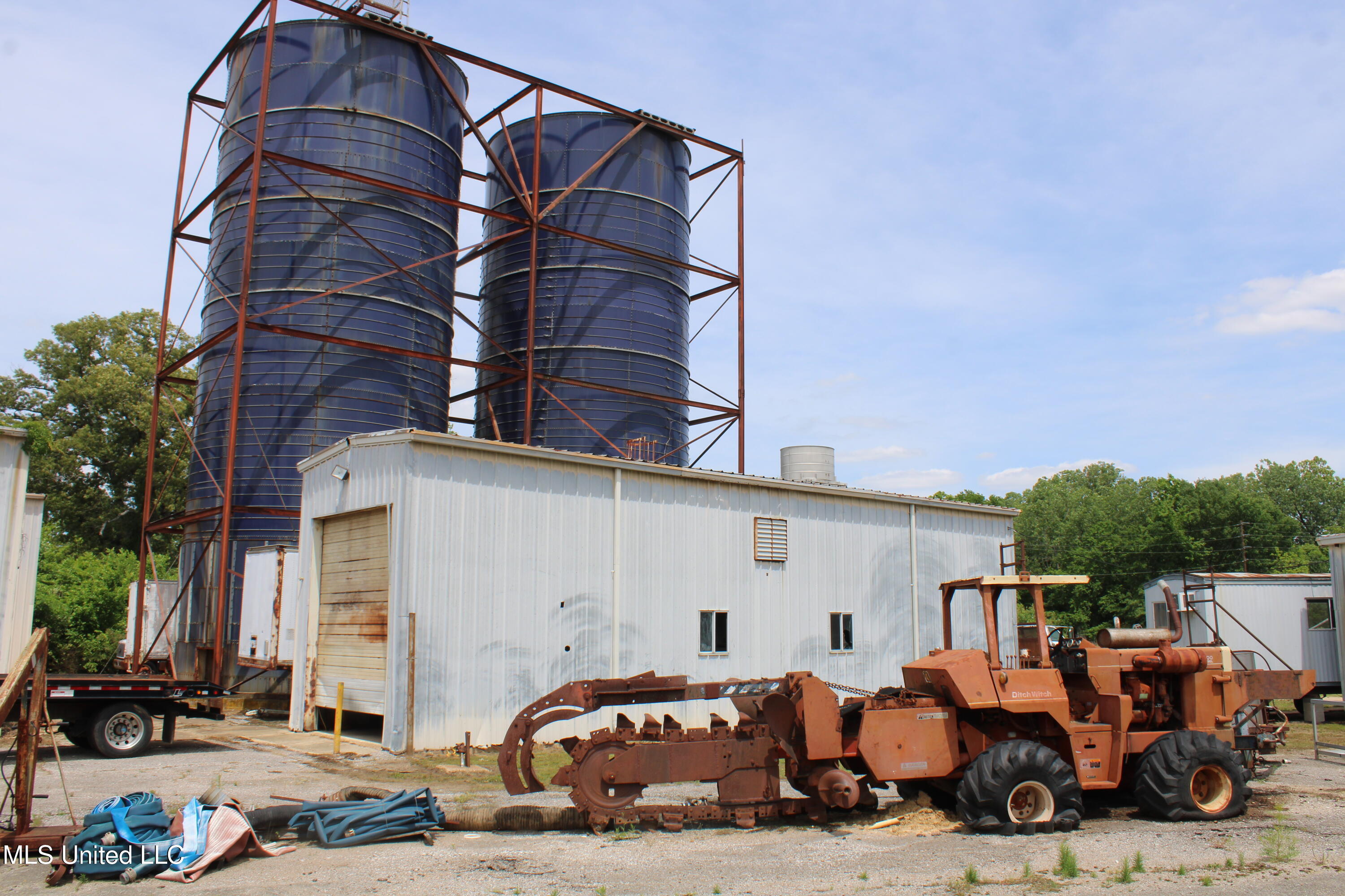 9490 Highway 178 Olive Branch, MS 38654 - Photo 8 of 24 IMG_6052