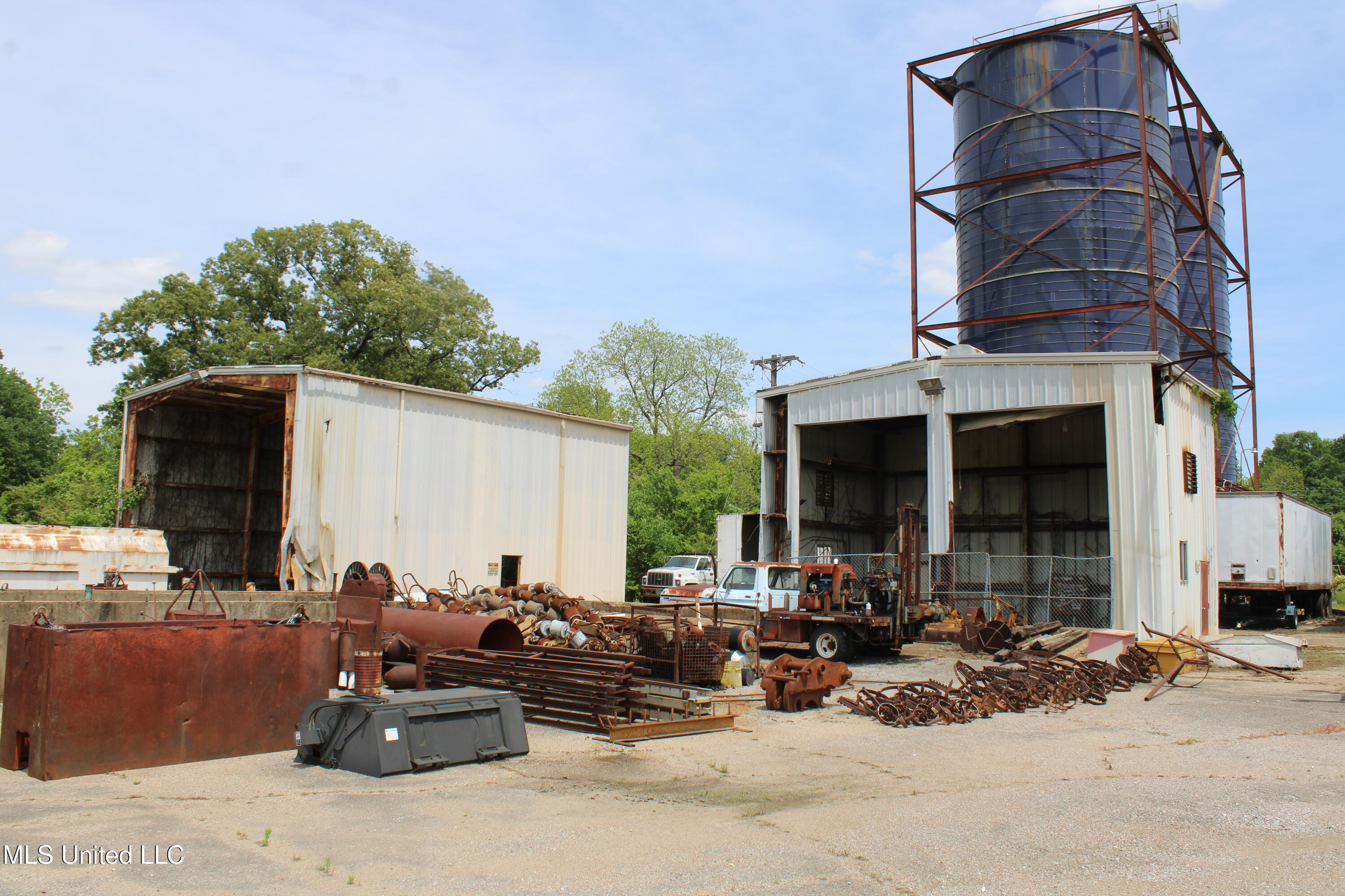 9490 Highway 178 Olive Branch, MS 38654 - Photo 9 of 24 IMG_6053