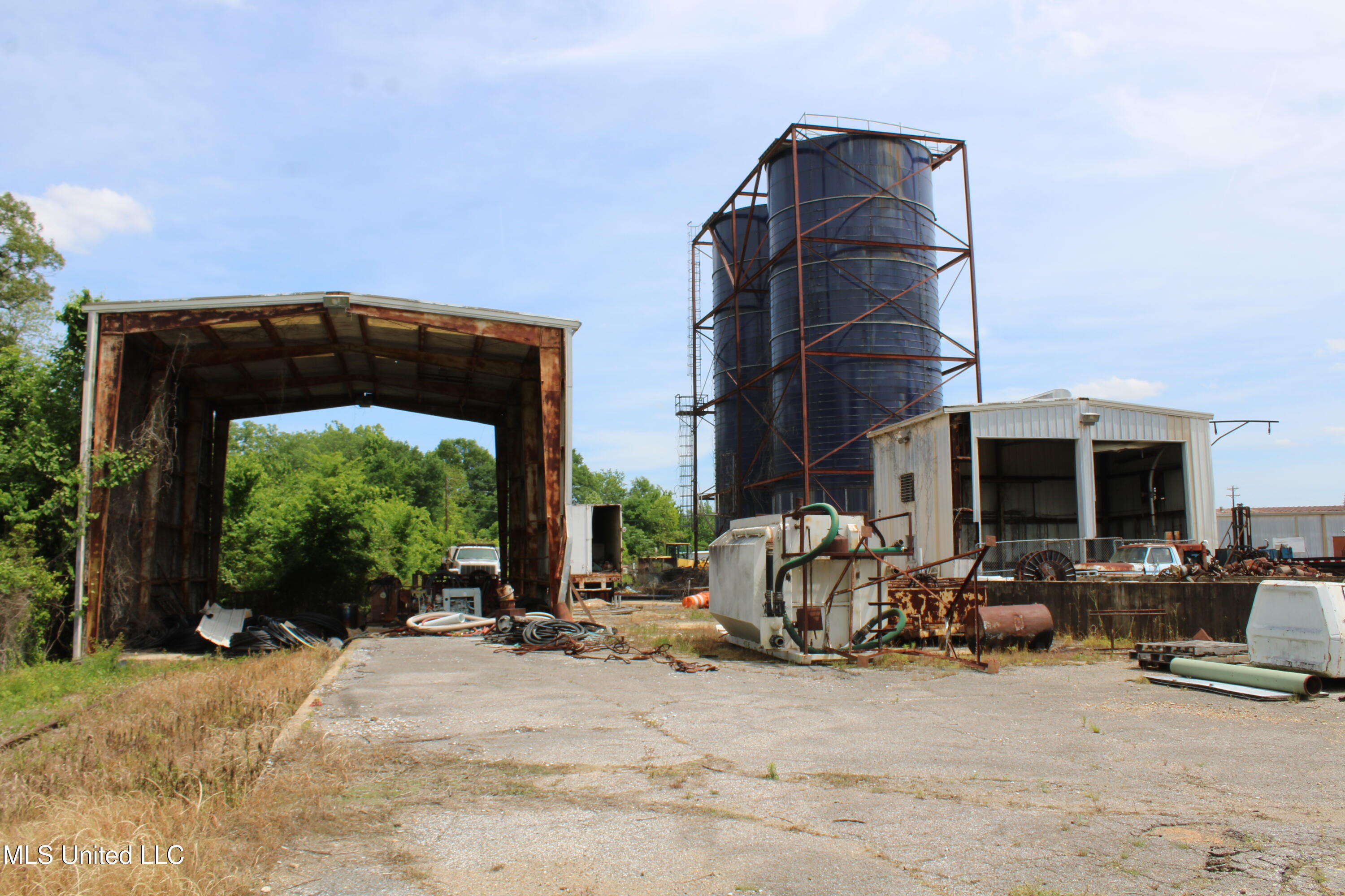 9490 Highway 178 Olive Branch, MS 38654 - Photo 10 of 24 IMG_6055